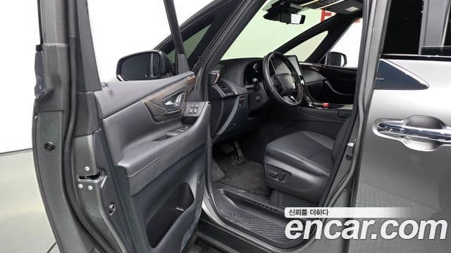 Toyota Alphard 2025 — Şəkil 10/20