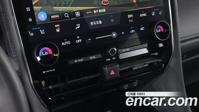 Toyota Alphard 2025 — Photo 7/36