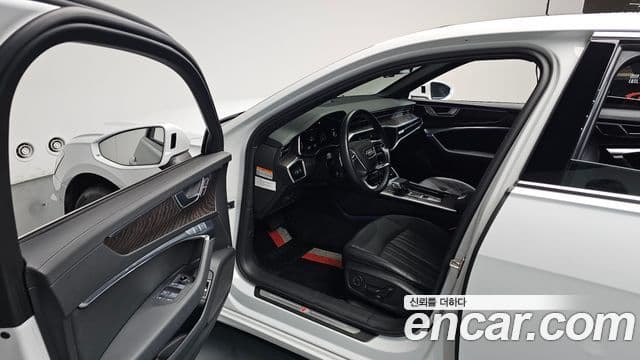 Audi A6 2021 — Şəkil 10/20