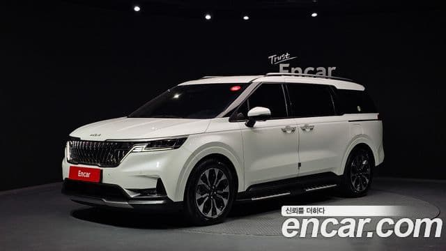 Kia Carnival 2022 — Фото 1/20