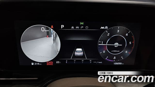 Kia Carnival 2022 — Фото 8/20