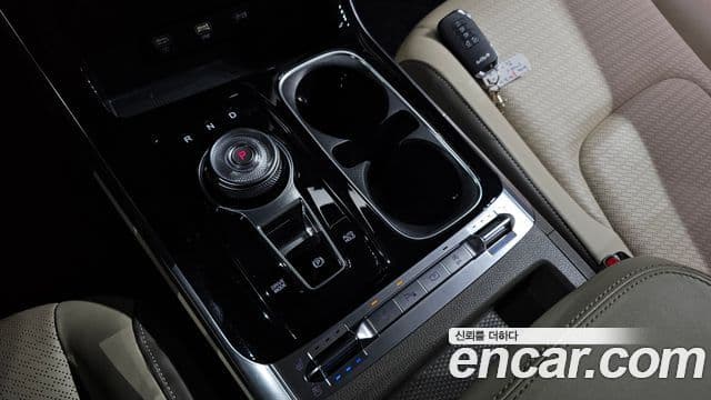 Kia Carnival 2022 — Фото 9/20