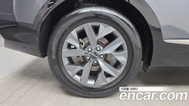 Kia Sportage 2022 — ფოტო 5/20