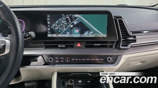 Kia Sportage 2022 — ფოტო 13/20
