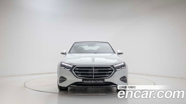 Mercedes-Benz E-Class 2025 — Фото 2/20