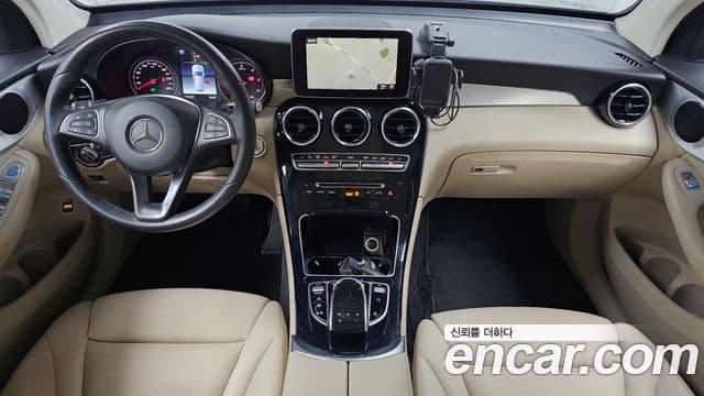 Mercedes-Benz GLC-Class 2018 — Şəkil 7/20