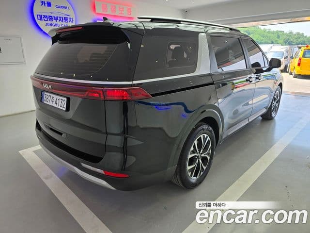 Kia Carnival 2022 — Фото 1/20