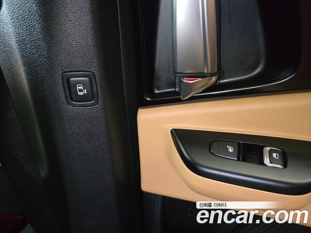 Kia Carnival 2022 — Фото 16/20
