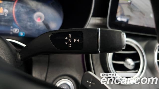 Mercedes-Benz C-Class 2022 — ფოტო 9/20