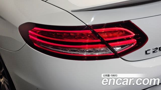Mercedes-Benz C-Class 2022 — ფოტო 26/31