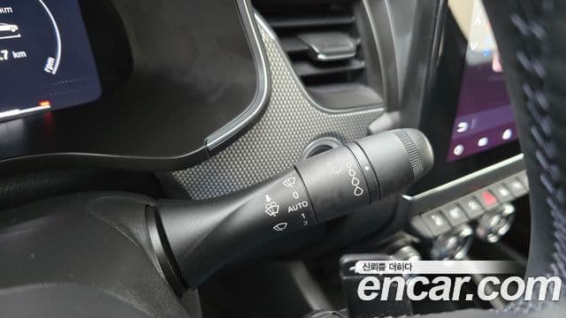 Renault Samsung Arkana 2025 — Фото 17/20