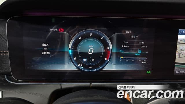 Mercedes-Benz E-Class 2018 — Фото 1/20