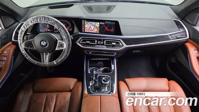 BMW X7 2020 — ფოტო 7/20