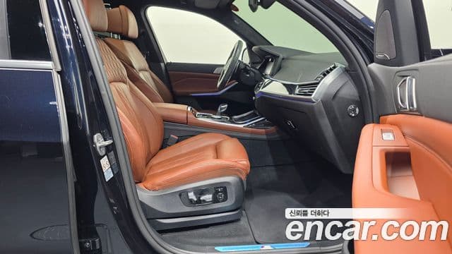 BMW X7 2020 — ფოტო 11/20