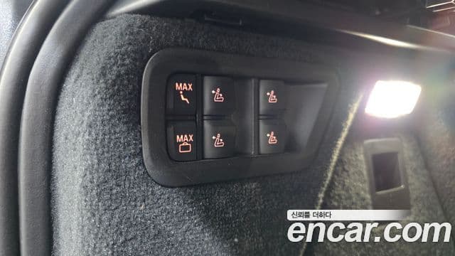 BMW X7 2020 — ფოტო 19/20