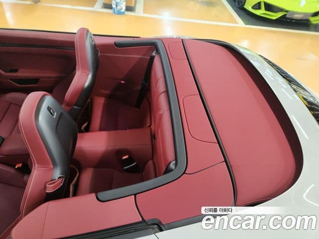 Porsche 911 2023 — ფოტო 8/20