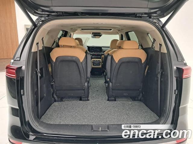 Kia Carnival 2020 — Фото 17/20