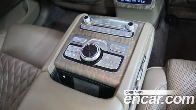 Kia The K9 2022 — ფოტო 19/20