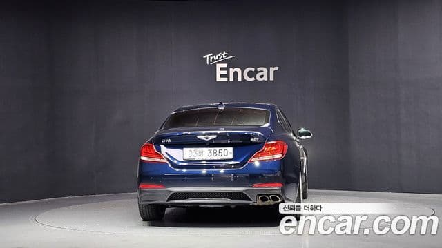 Genesis G70 2018 — ფოტო 1/20