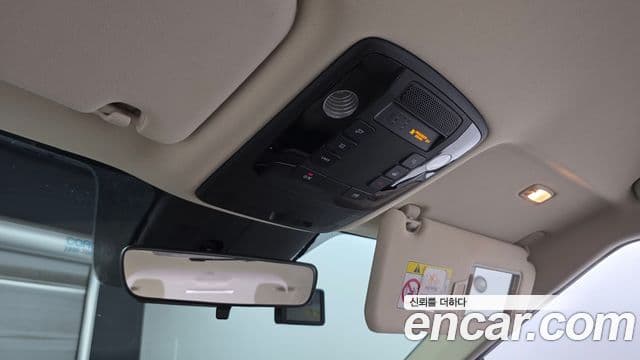 Kia Carnival 2021 — Фото 18/20