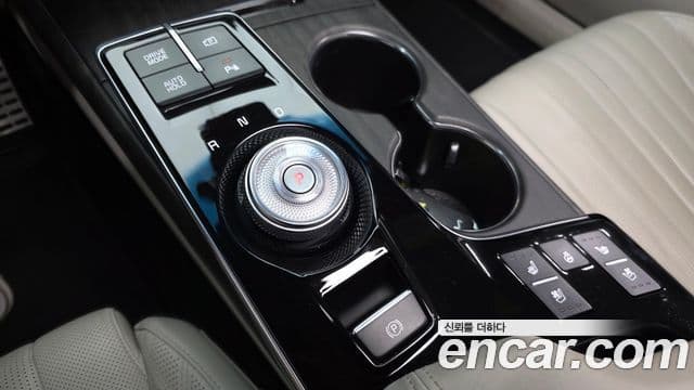 Kia K8 2021 — Şəkil 9/20