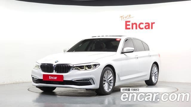 BMW 5 Series 2019 — Фото 9/20