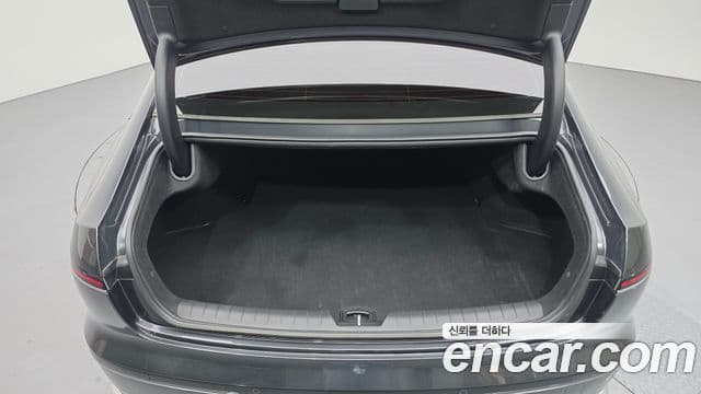 Hyundai Grandeur 2023 — ფოტო 20/20