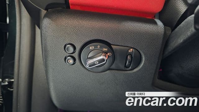 Mini Cooper S Convertible 2020 — Şəkil 19/20