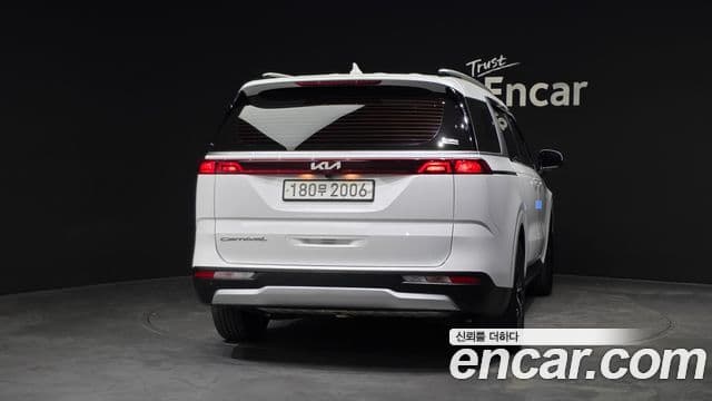 Kia Carnival 2020 — Фото 4/20