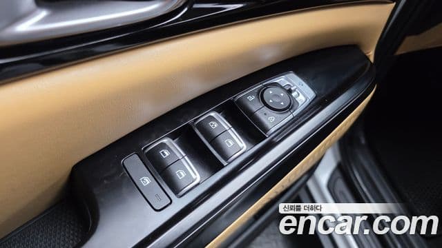Kia Carnival 2020 — Фото 13/20