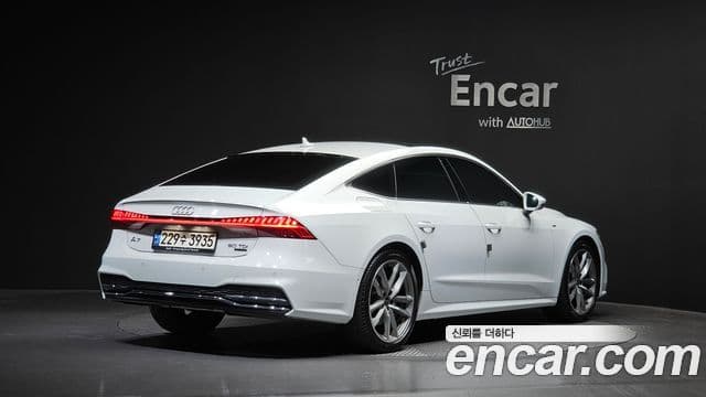 Audi A7 2021 — Şəkil 2/20