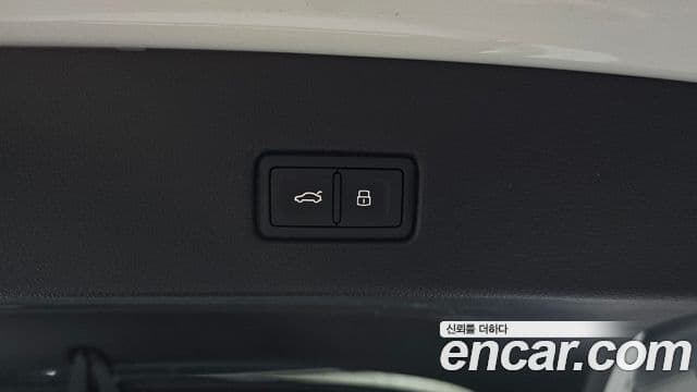Audi A7 2021 — Şəkil 16/20