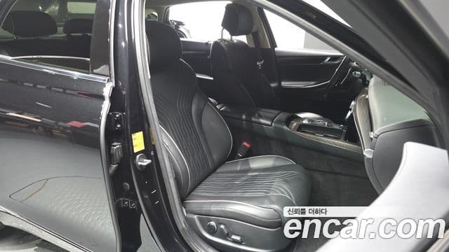 Genesis G80 2021 — Şəkil 28/34
