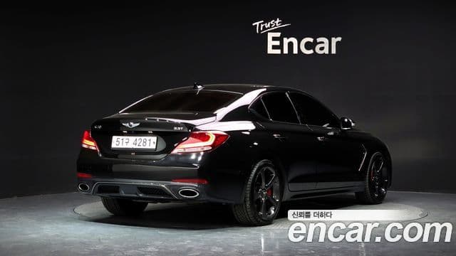 Genesis G70 2019 — Photo 10/33