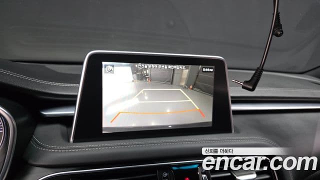 Genesis G70 2019 — Photo 16/33