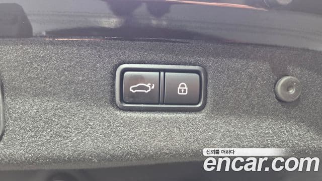 Genesis G70 2019 — Photo 32/33