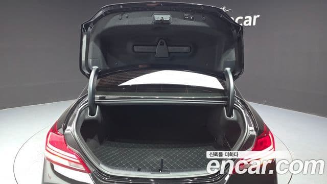 Genesis G70 2019 — Photo 24/33