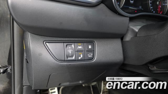 Genesis G70 2019 — Photo 5/33