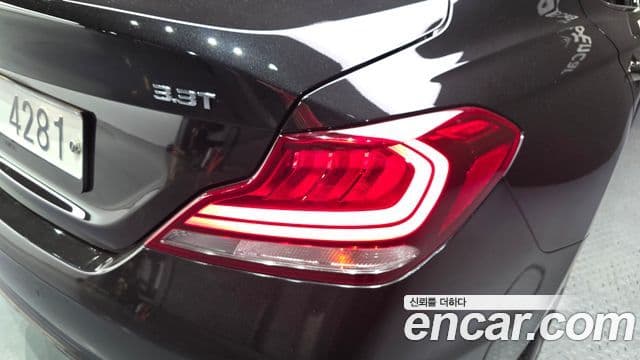 Genesis G70 2019 — Photo 6/33