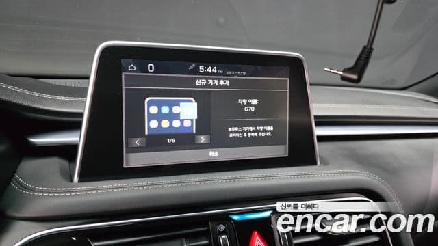 Genesis G70 2019 — Photo 13/33