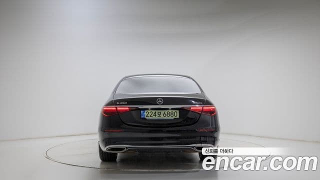 Mercedes-Benz S-Class 2025 — Photo 13/20