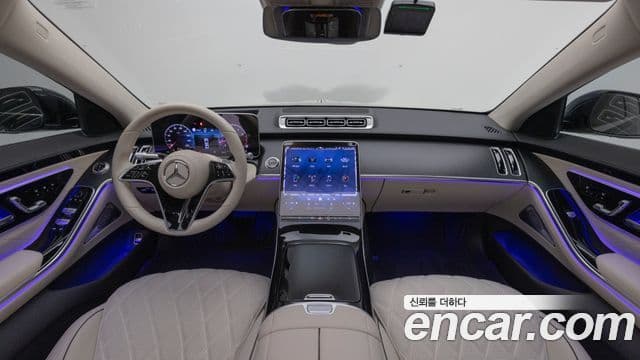 Mercedes-Benz S-Class 2025 — Photo 7/20