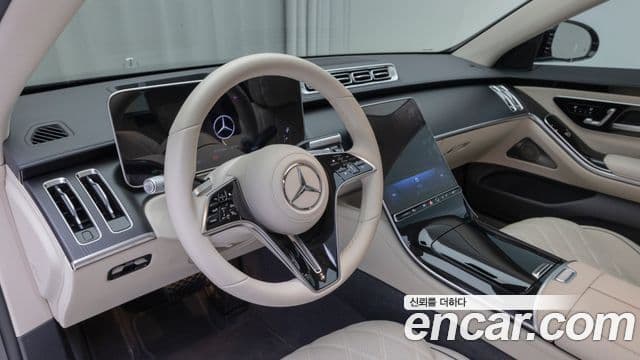 Mercedes-Benz S-Class 2025 — Photo 16/20