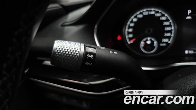 Genesis Electrified G80 2021 — ფოტო 16/20