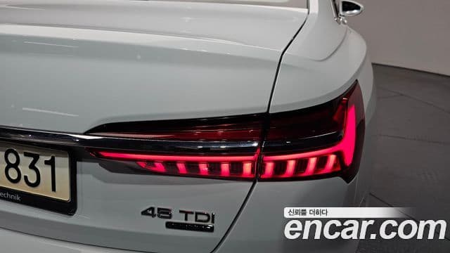 Audi A6 2021 — Photo 30/33