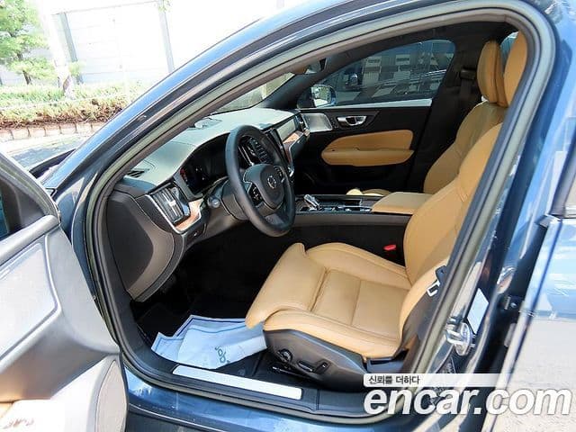 Volvo V60 Cross Country 2022 — Şəkil 4/20