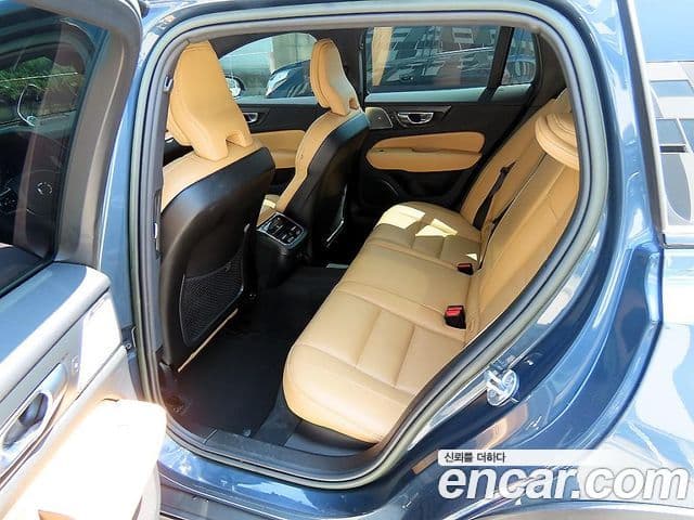 Volvo V60 Cross Country 2022 — Şəkil 5/20