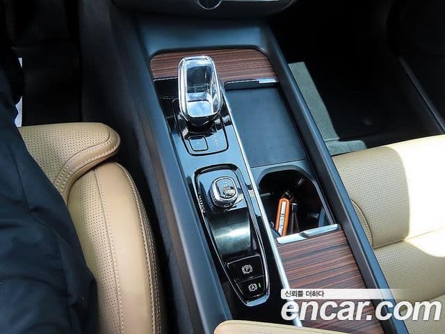 Volvo V60 Cross Country 2022 — Şəkil 11/20