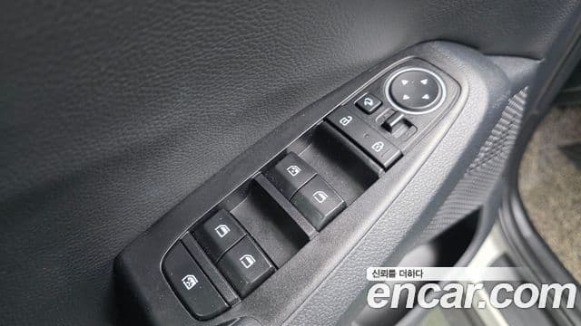 Kia Seltos 2021 — ფოტო 12/20