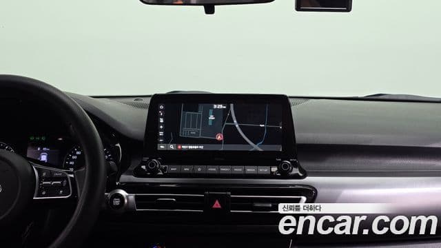 Kia Seltos 2021 — ფოტო 17/20